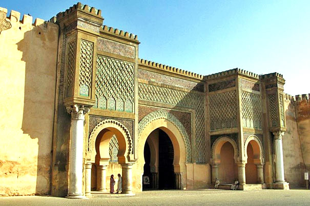 Tour exclusif 8 jours au Maroc, 4 personnes, vols et chauffeur privé inclus